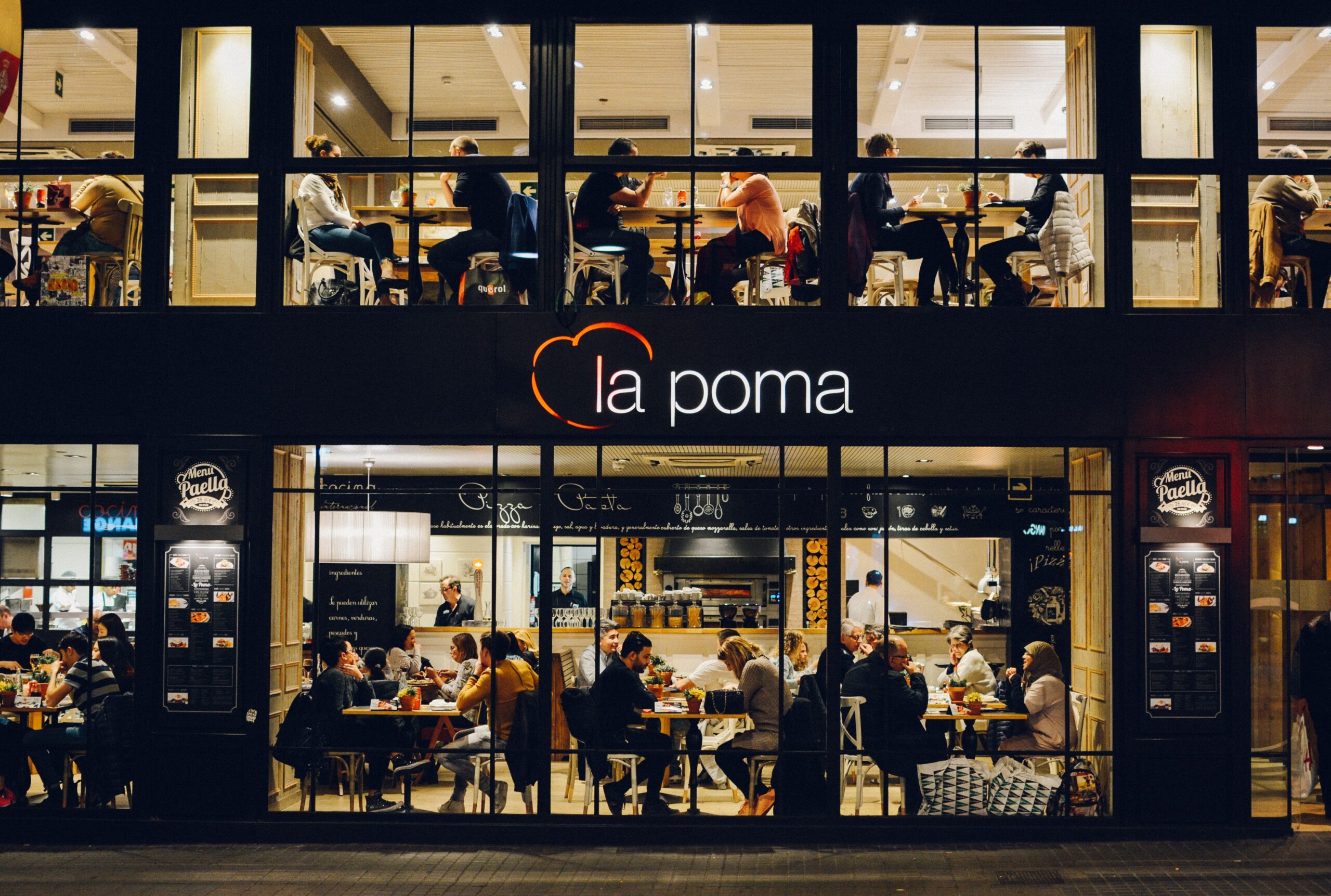 La Poma – 2213 La Rosa St, Madrid, Spain